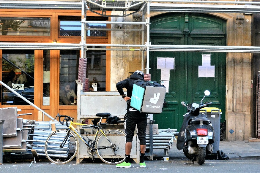 À Brignoles, on va commencer à voir des livreurs Deliveroo